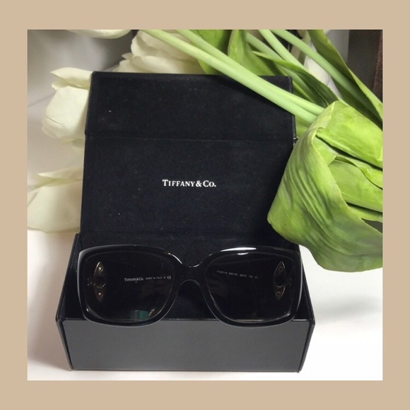 Tiffany & Co. Accessories - 🥳SOLD🥳 TIFFANY & CO. | Black Sunglasses